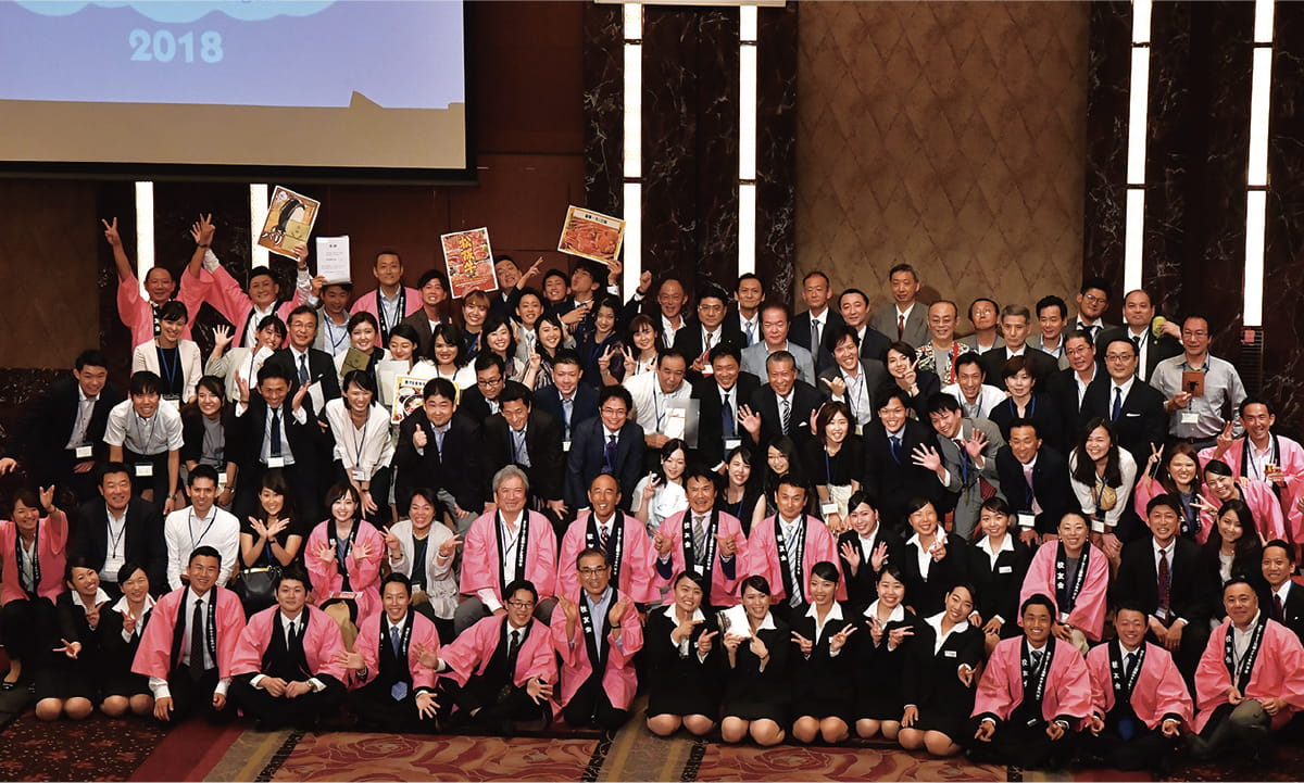 12,000人以上の卒業生との幅広いネットワーク